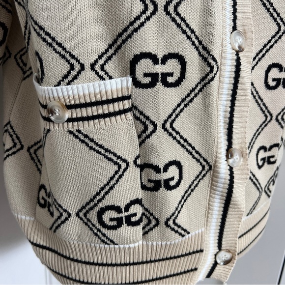 Fashionable Jersey Cardigan - Picture 2 of 4